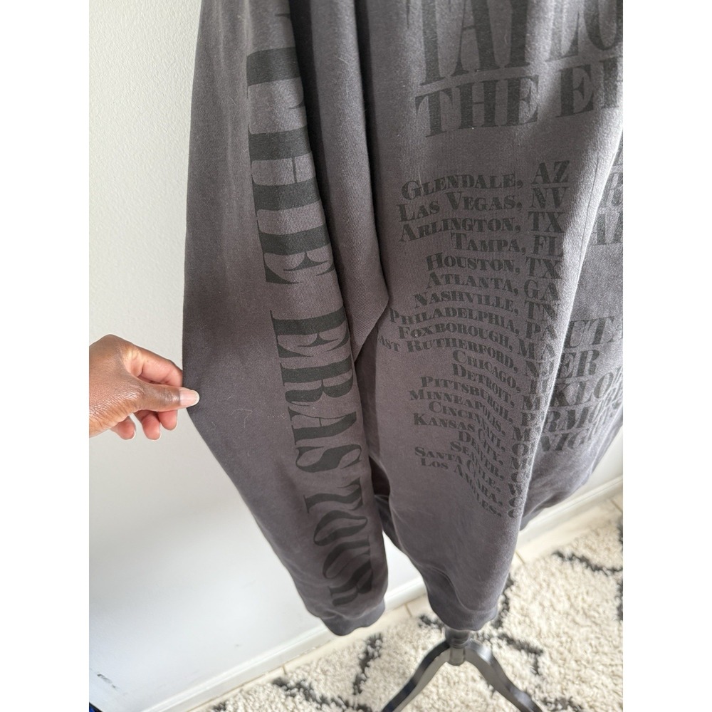 Taylor Swift The‎ Eras USA Tour Hoodie Sweater 2-Sided Gray XL Official Merch - Picture 4 of 10